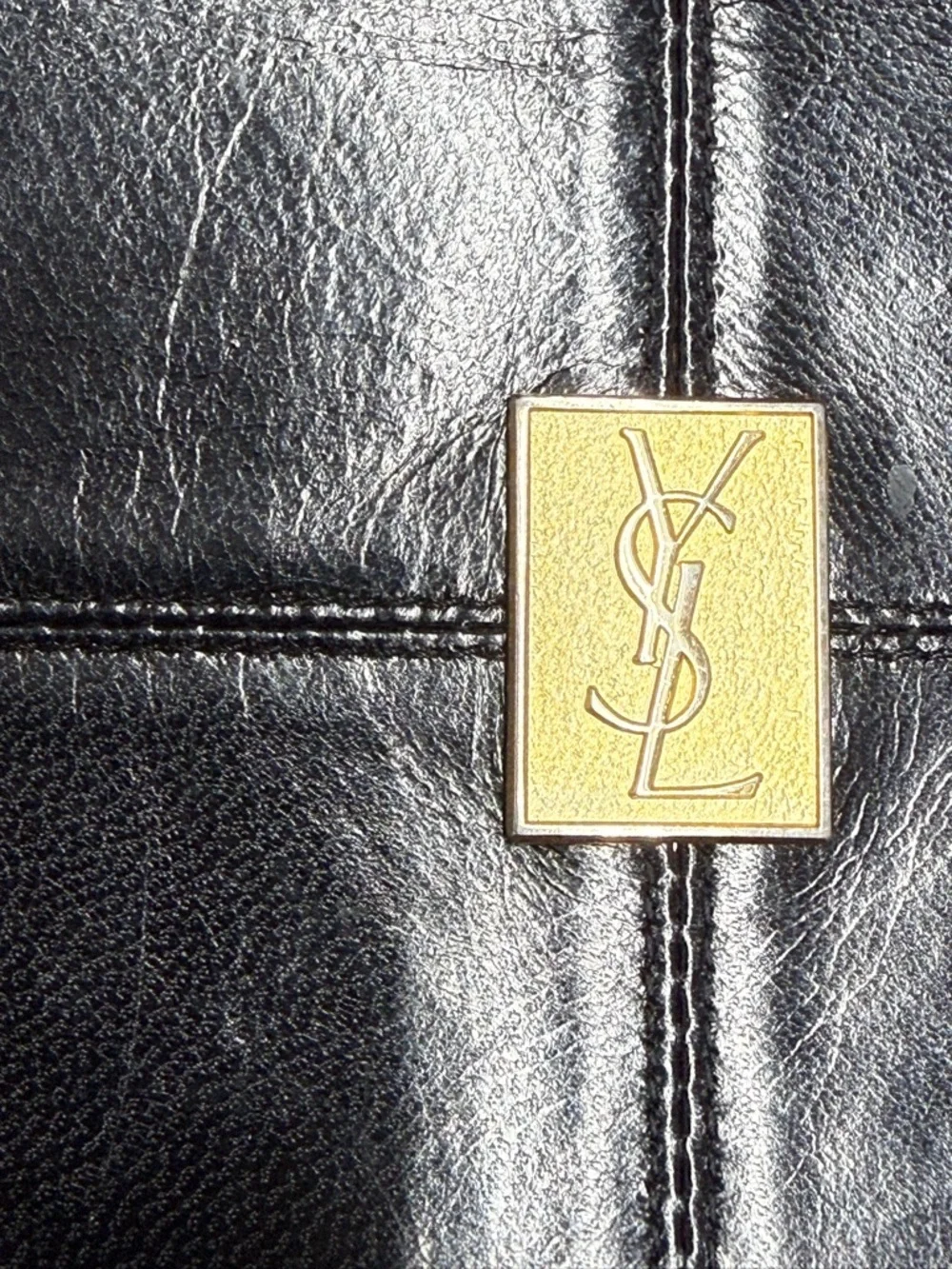 Yves Saint Laurent Black Leather Wallet with Gold YSL Plaque - Picture 3 of 15